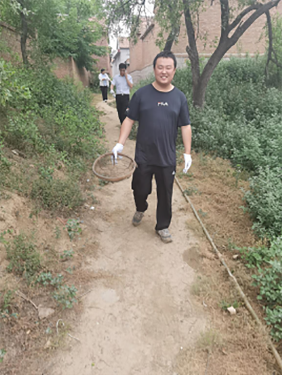 黄河镇杨家村捐赠277.png