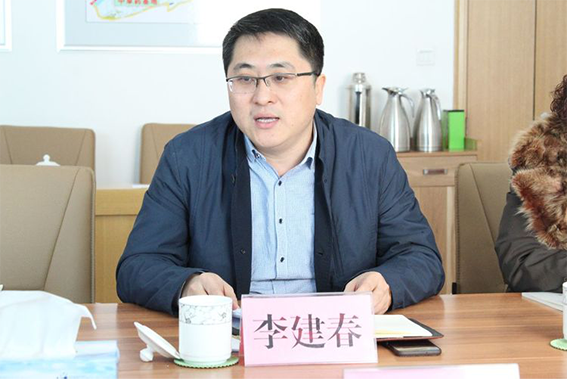 李建春副书记汇报黄河镇政协委员联络室2018年工作总结及下一步工作