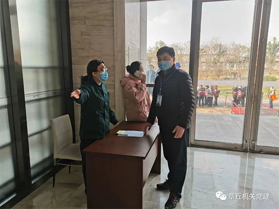 区卫健局医政科颜冲：以忠诚坚守初心 用实干担当使命