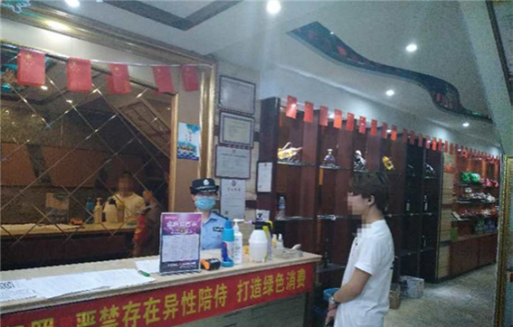 突击夜查，章丘公安护航夜的宁静